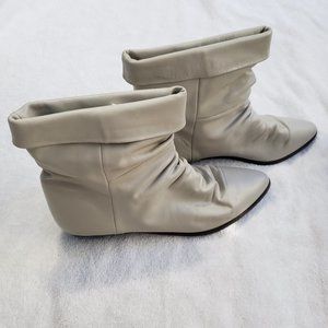 Bandits Women's Cream Ankle Boots Size 10M